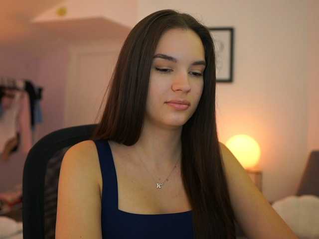 GlowingKatee