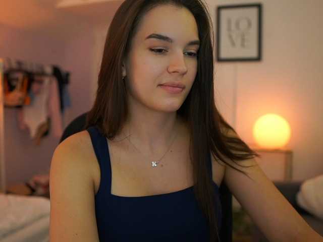 GlowingKatee