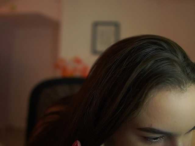 GlowingKatee live cam on BongaCams