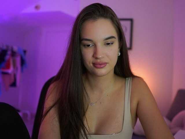 GlowingKatee