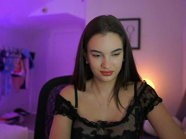 GlowingKatee
