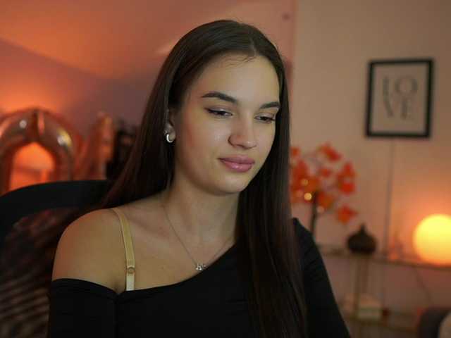 GlowingKatee