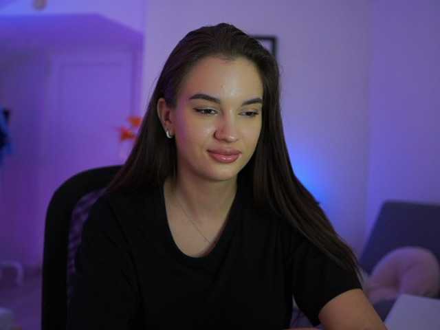 GlowingKatee