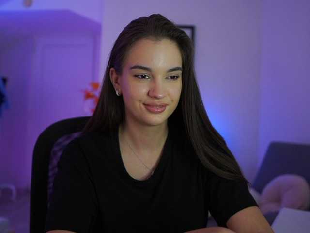 GlowingKatee