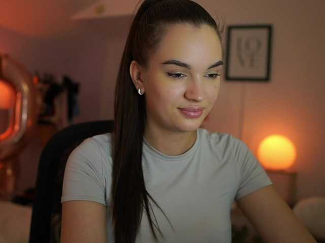 GlowingKatee