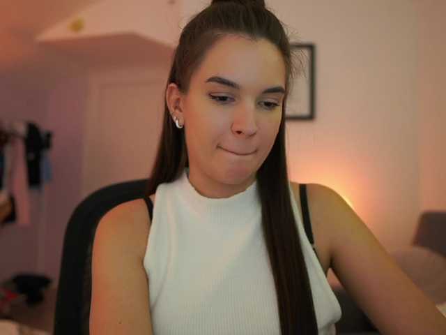 GlowingKatee