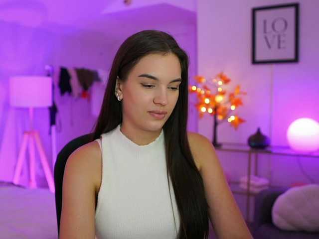 GlowingKatee