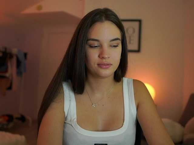 GlowingKatee