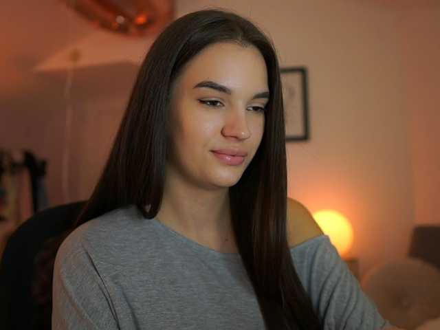GlowingKatee