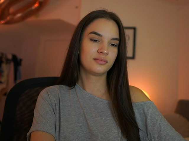 GlowingKatee