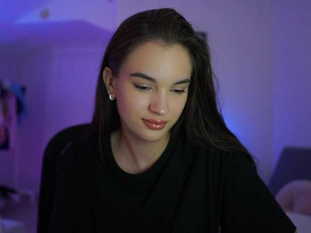 GlowingKatee