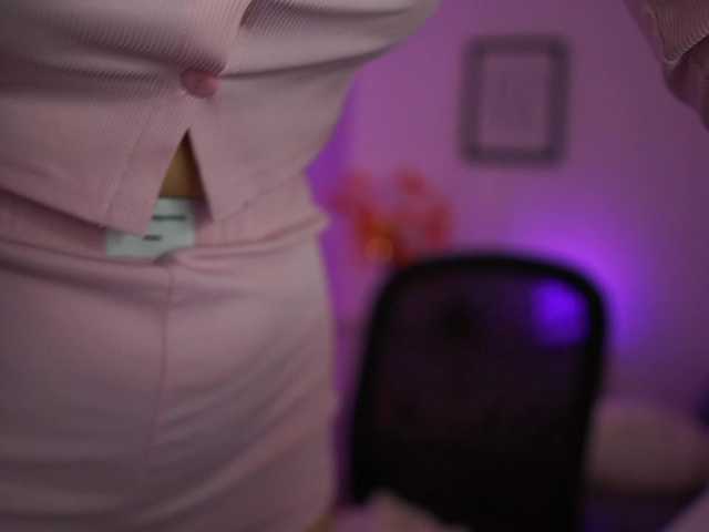 GlowingKatee