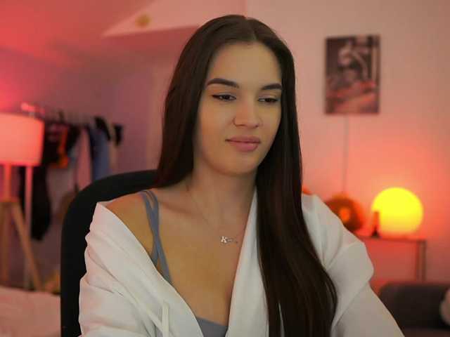 GlowingKatee