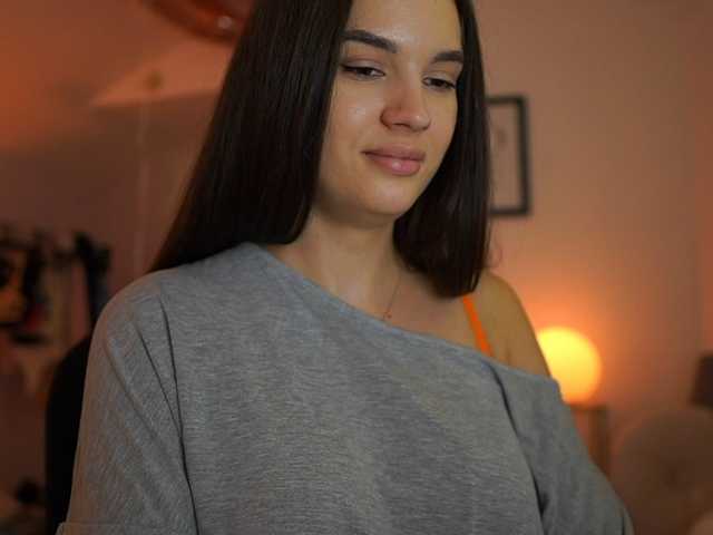 GlowingKatee live cam on BongaCams