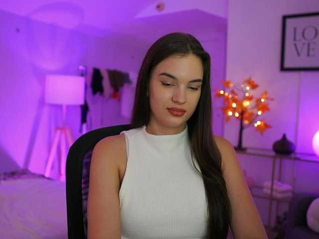GlowingKatee