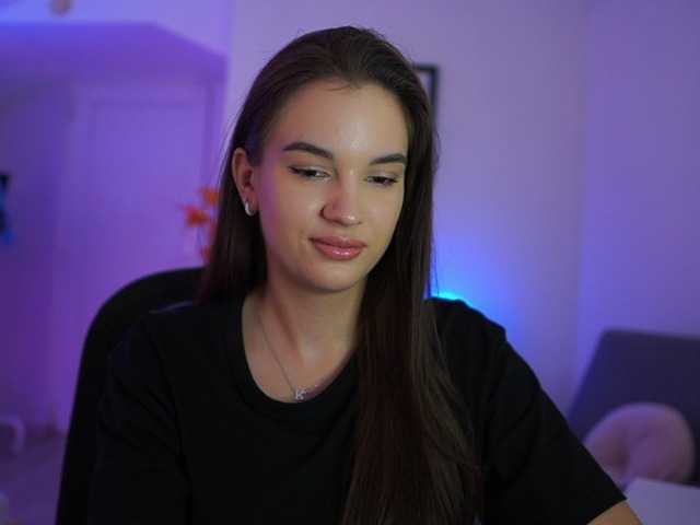 GlowingKatee
