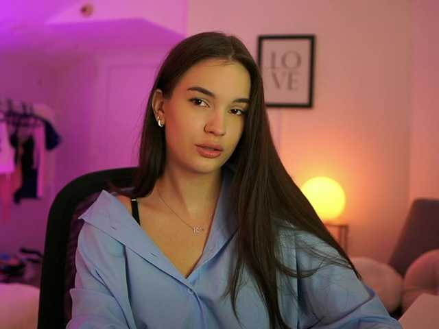 GlowingKatee