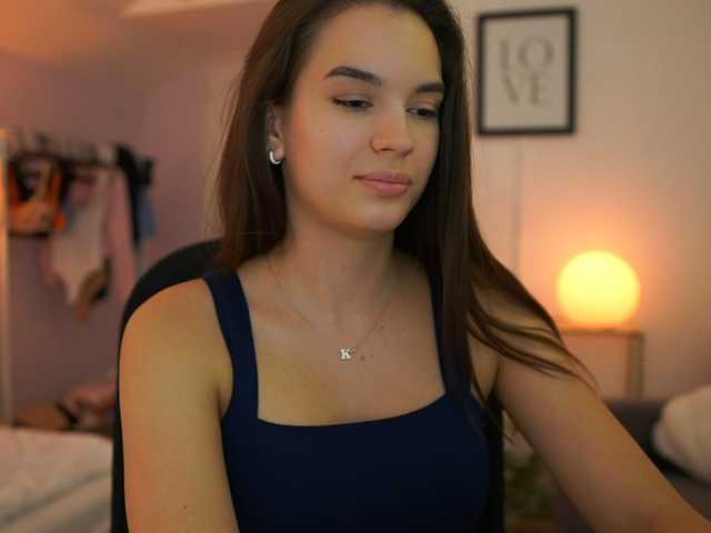 GlowingKatee