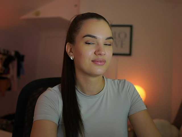 GlowingKatee
