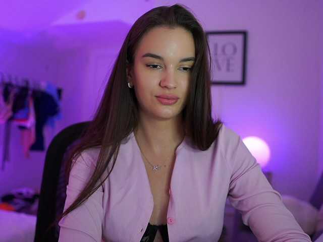 GlowingKatee live cam preview