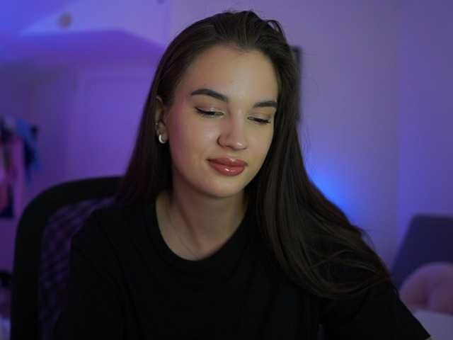 GlowingKatee