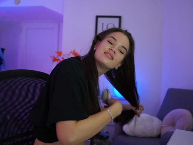 GlowingKatee live cam on BongaCams