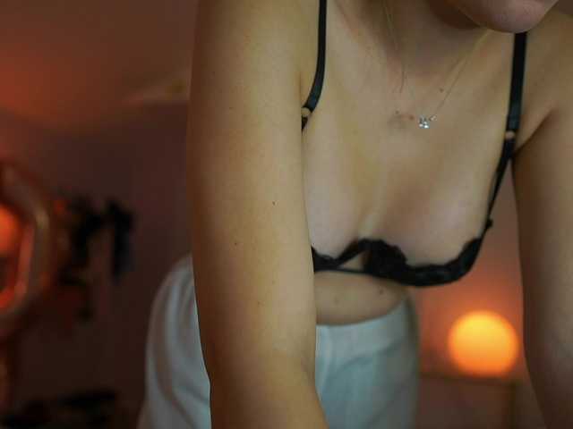 GlowingKatee