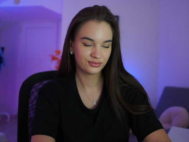 GlowingKatee