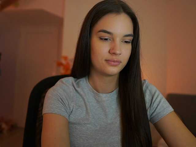 GlowingKatee