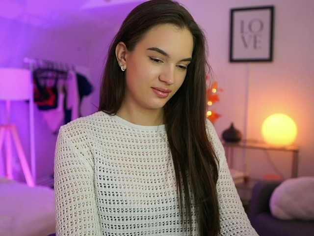 GlowingKatee live cam on BongaCams