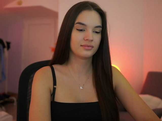 GlowingKatee live cam on BongaCams