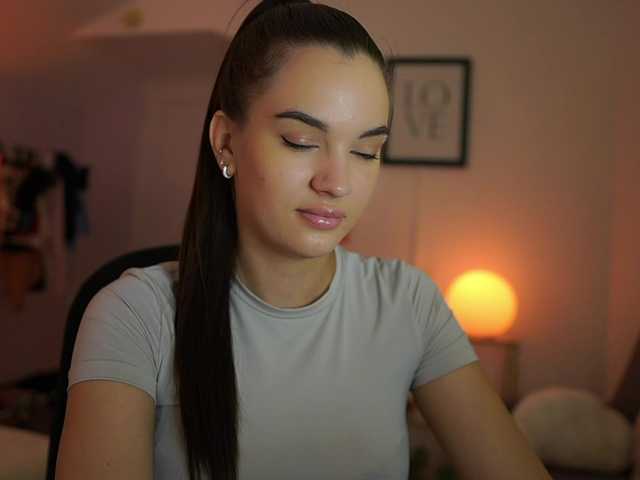 GlowingKatee