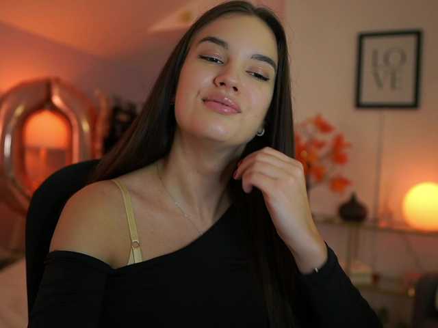 GlowingKatee
