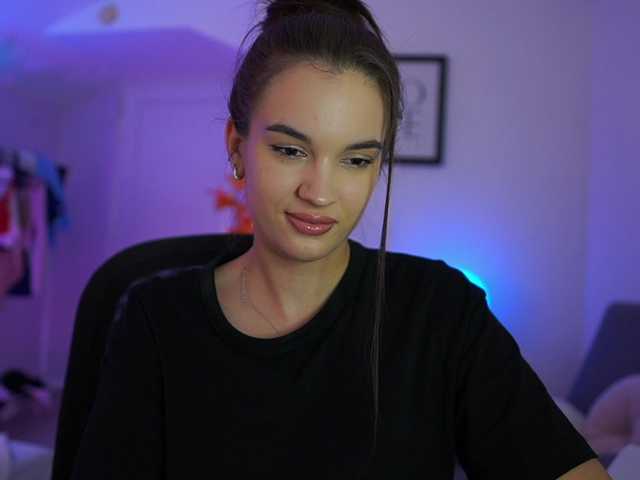 GlowingKatee