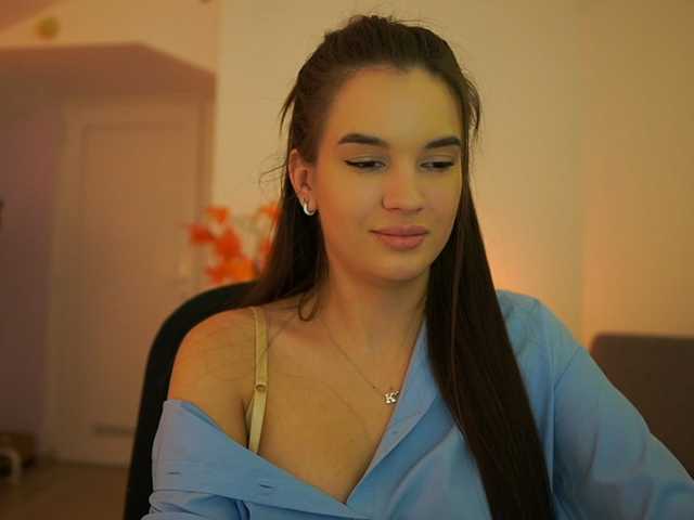GlowingKatee