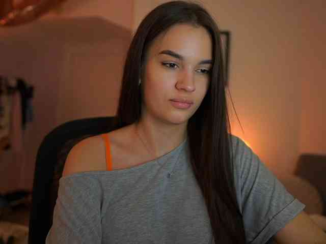 GlowingKatee