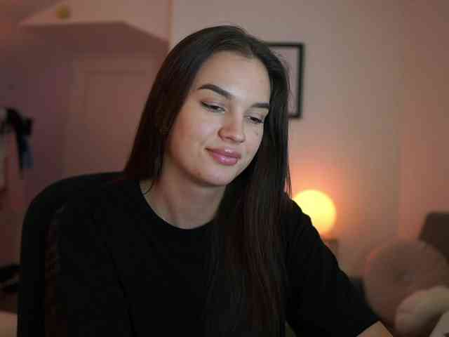 GlowingKatee
