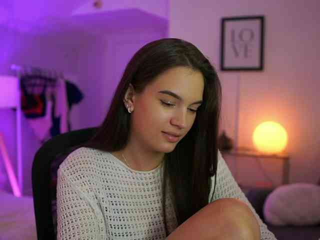 GlowingKatee