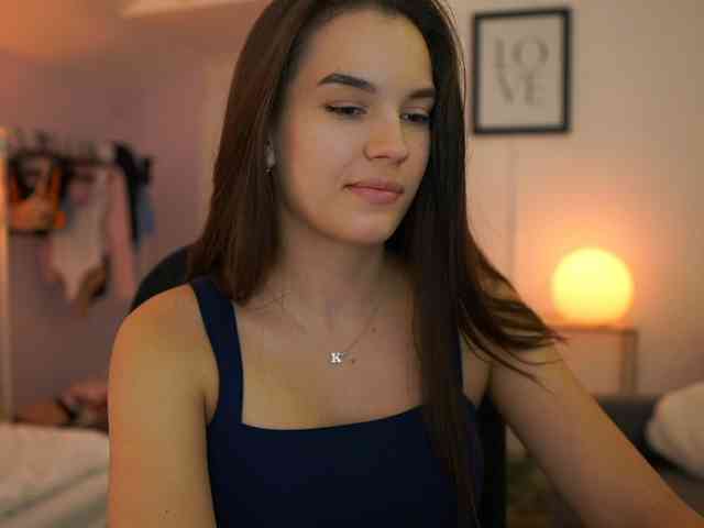 GlowingKatee