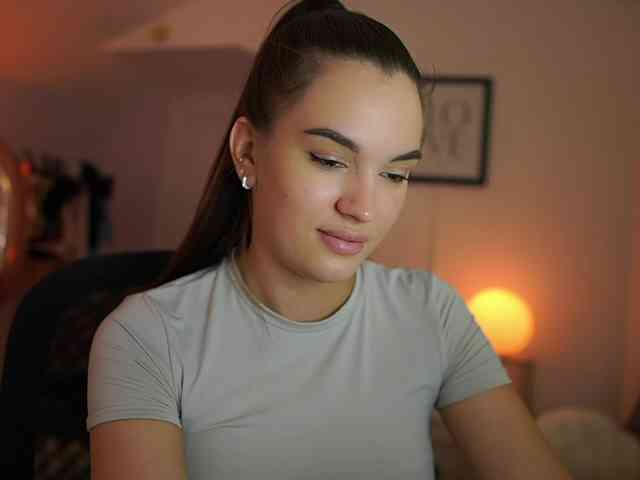 GlowingKatee