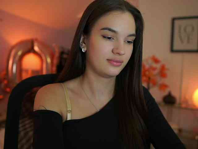 GlowingKatee