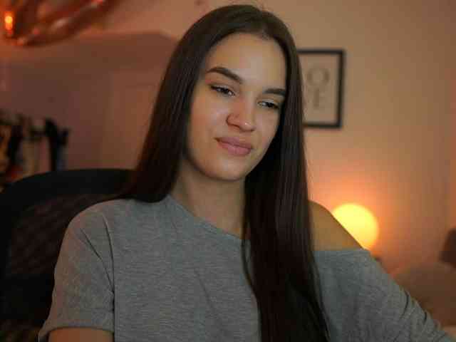 GlowingKatee