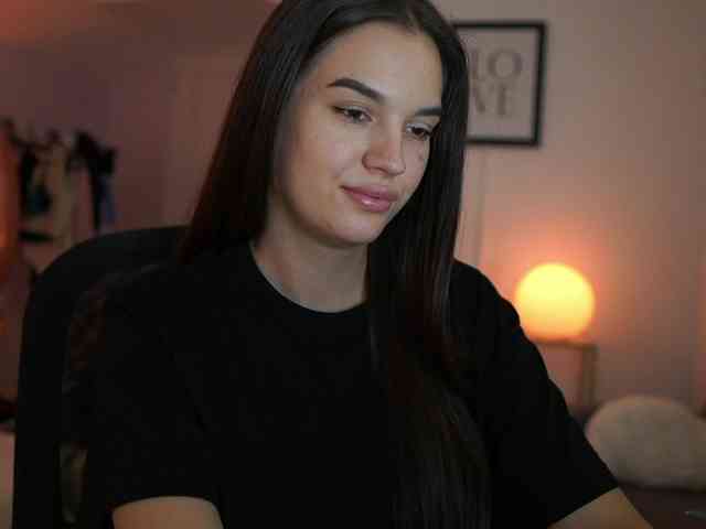 GlowingKatee