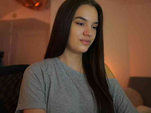 GlowingKatee