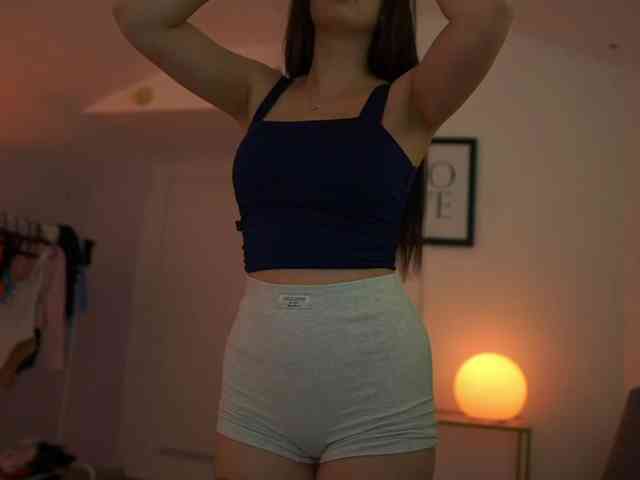 GlowingKatee