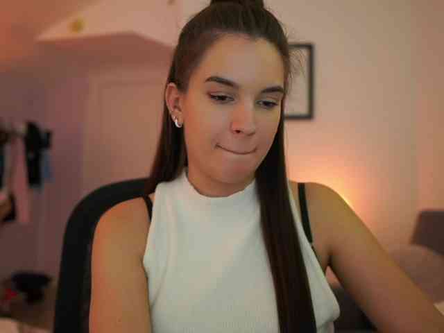 GlowingKatee