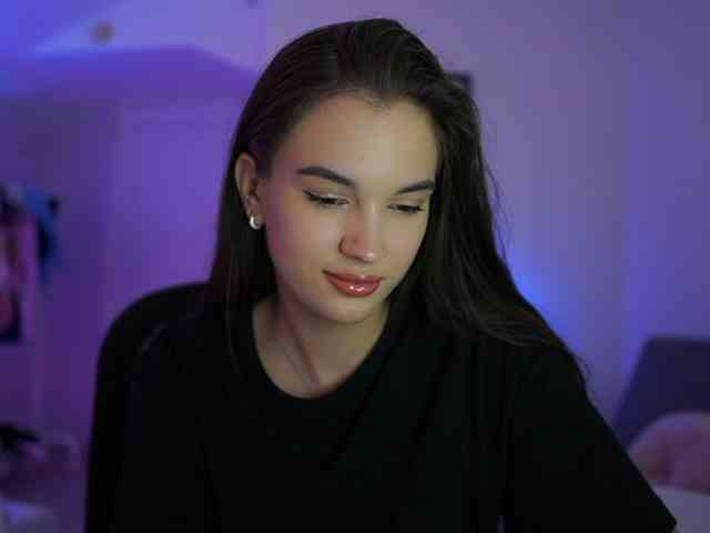 GlowingKatee