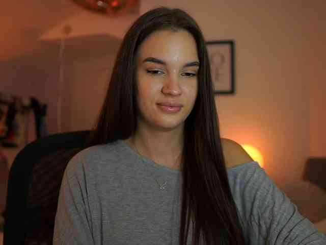 GlowingKatee