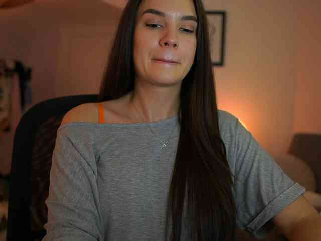 GlowingKatee