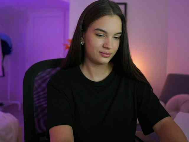 GlowingKatee